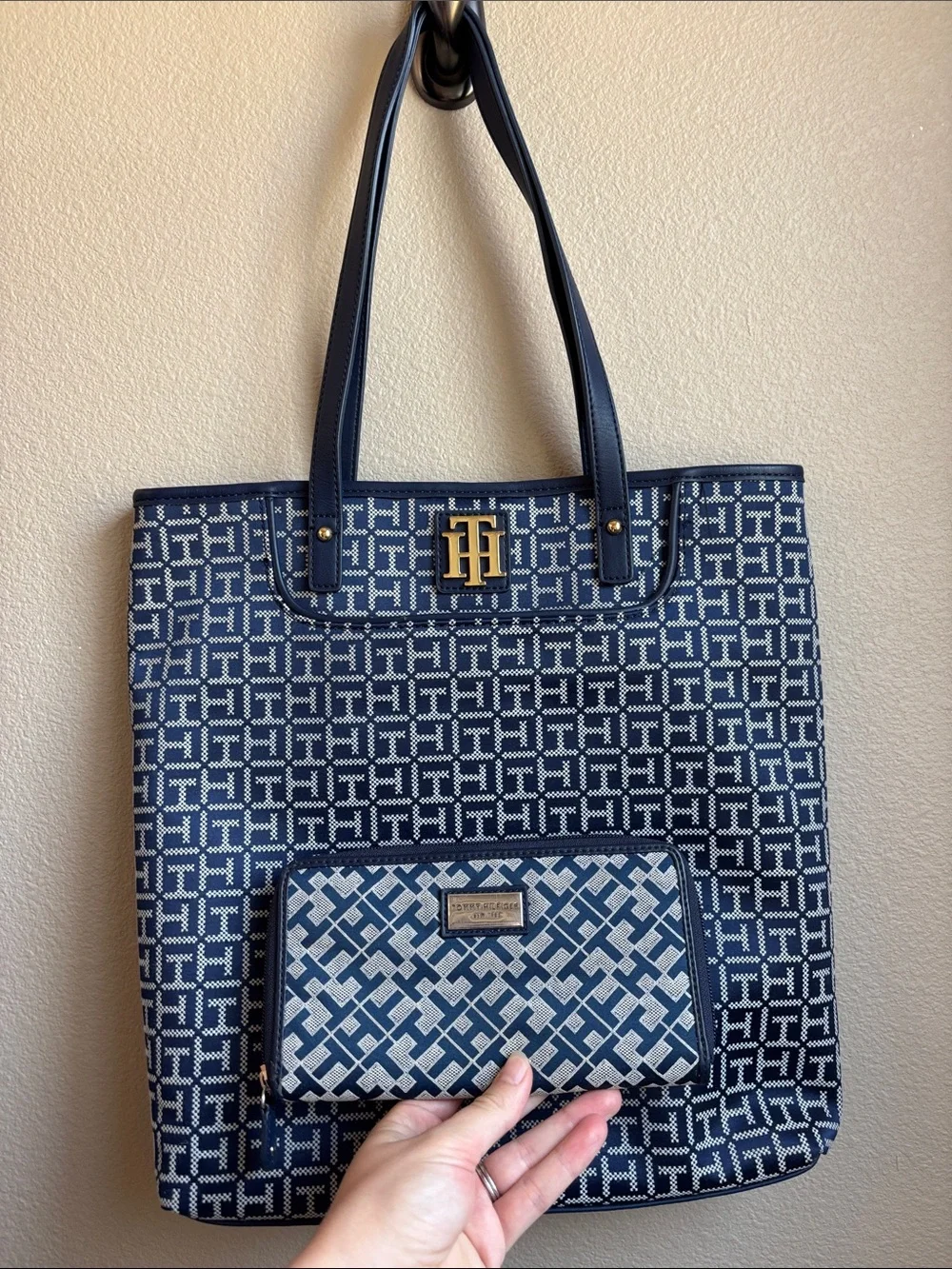 Tommy Hilfiger Monogram Tote & Wallet Set Navy White 2 Piece